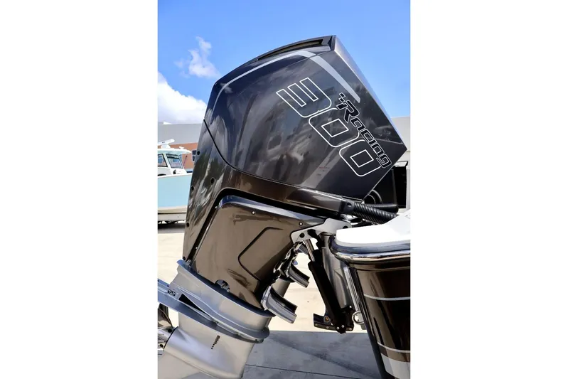  Yacht Photos Pics 2022 Fountain 32 NX boat with powerful 300 Racing outboard engine.