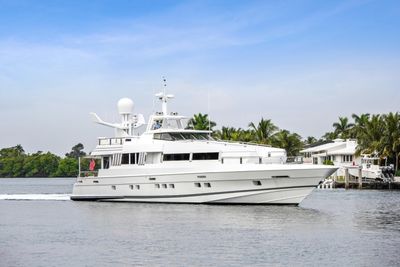 Oceanfast Motor Yacht