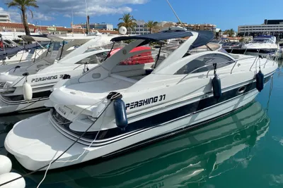 1999 Pershing 37
