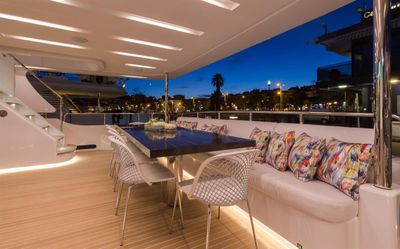 Yacht