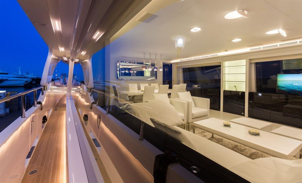2014 Benetti 92 