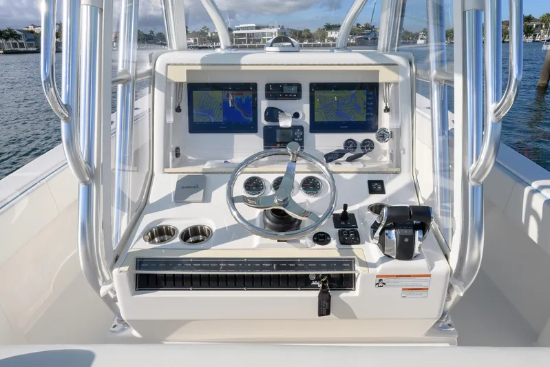  Yacht Photos Pics 2022 SeaVee 340Z boat console with advanced navigation and control systems.