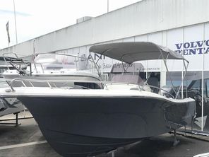 2023 White Shark 240 CC EVO