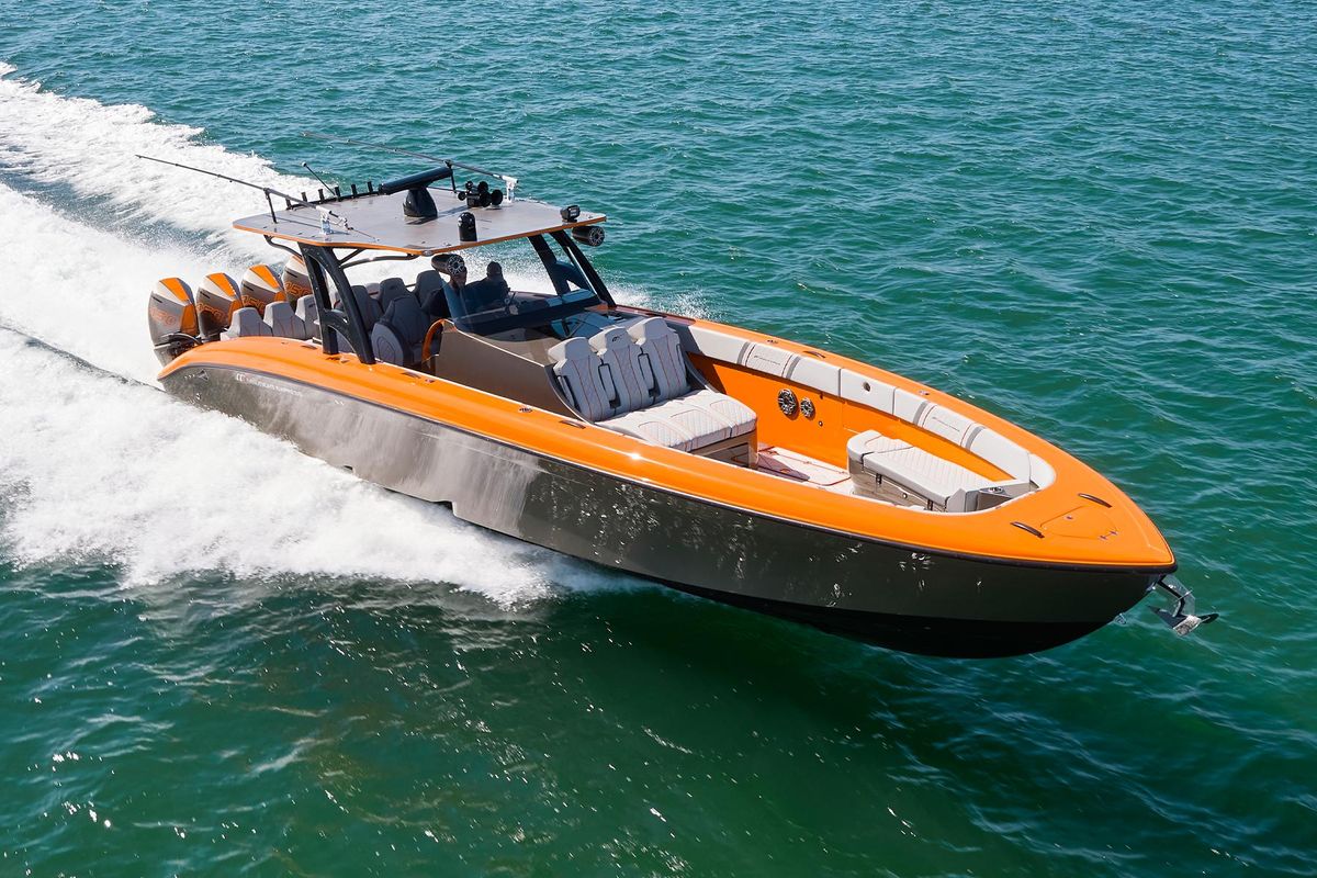 2020 Midnight Express 42 