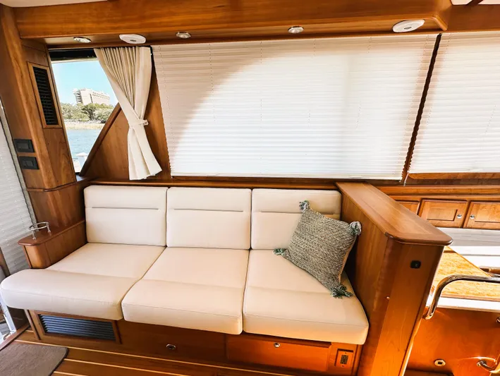 Vita Brevis Yacht Photos Pics 