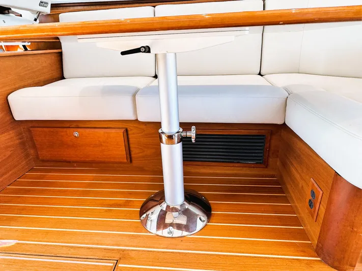 Vita Brevis Yacht Photos Pics Salon