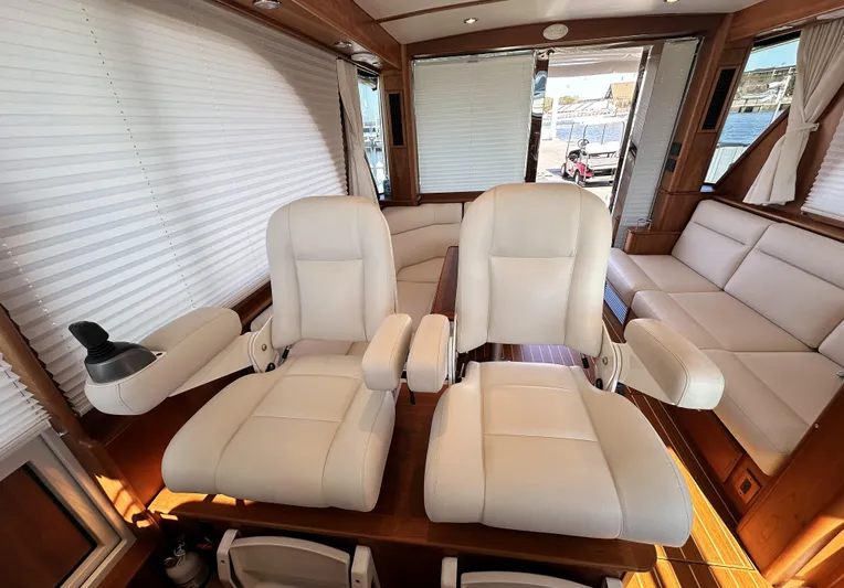 Vita Brevis Yacht Photos Pics Helm Station - Stidd Seats