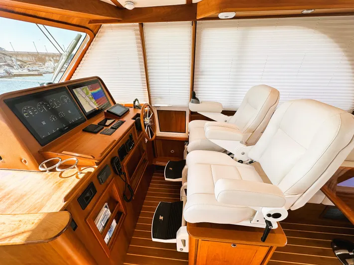 Vita Brevis Yacht Photos Pics 