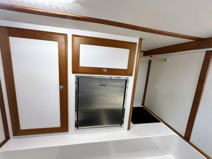 Vita Brevis Yacht Photos Pics Utility Room