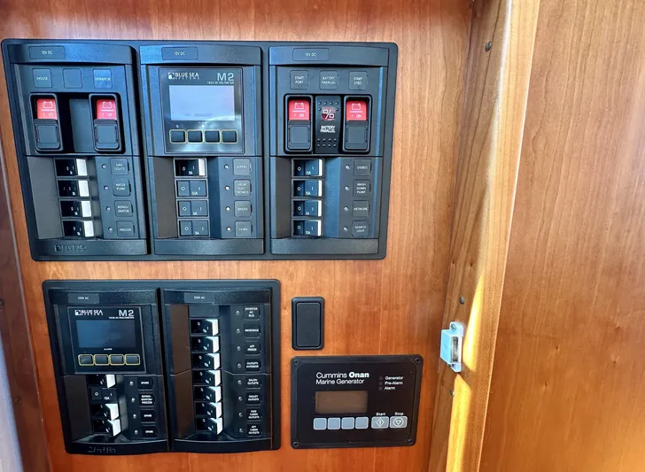 Vita Brevis Yacht Photos Pics Panel