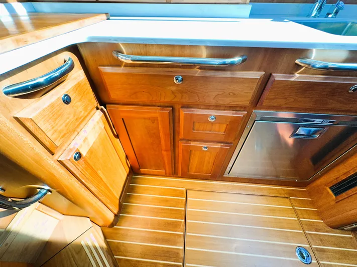 Vita Brevis Yacht Photos Pics Galley