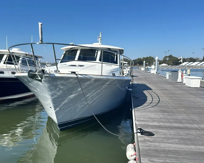 Vita Brevis Yacht Photos Pics 2020 Sabre 45 Salon Express