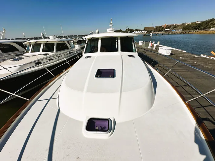 Vita Brevis Yacht Photos Pics 2020 Sabre 45 Salon Express