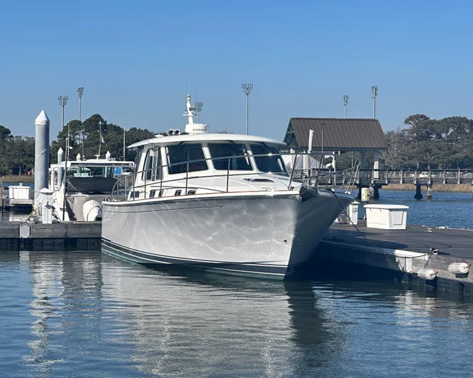 Vita Brevis Yacht Photos Pics 2020 Sabre 45 Salon Express