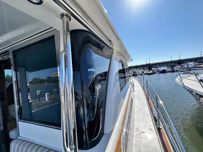 Vita Brevis Yacht Photos Pics 2020 Sabre 45 Salon Express