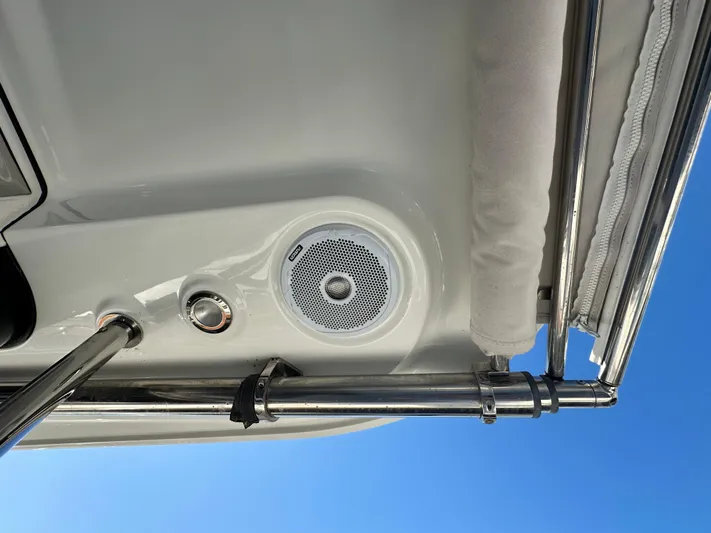 Vita Brevis Yacht Photos Pics Cockpit Speaker