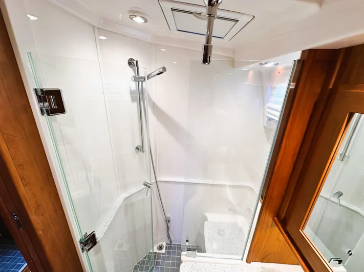 Vita Brevis Yacht Photos Pics Master head