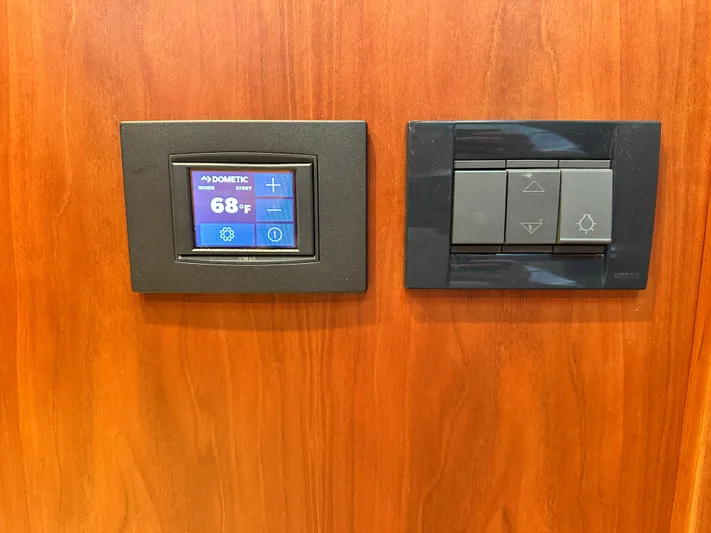 Vita Brevis Yacht Photos Pics Guest Stateroom