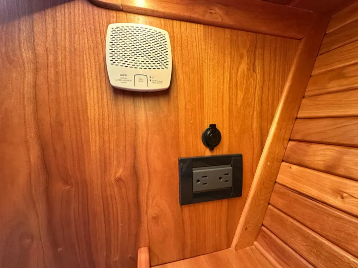 Vita Brevis Yacht Photos Pics Guest Stateroom