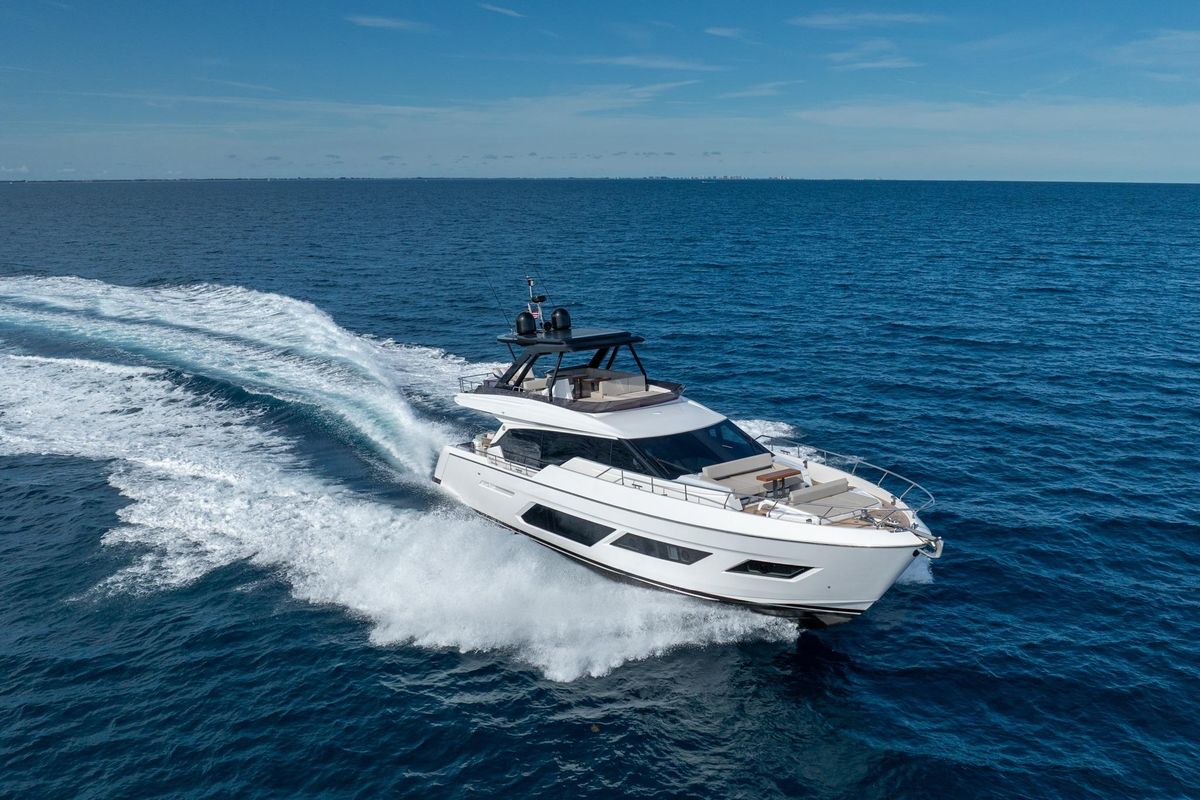 2023 Ferretti Yachts 72 