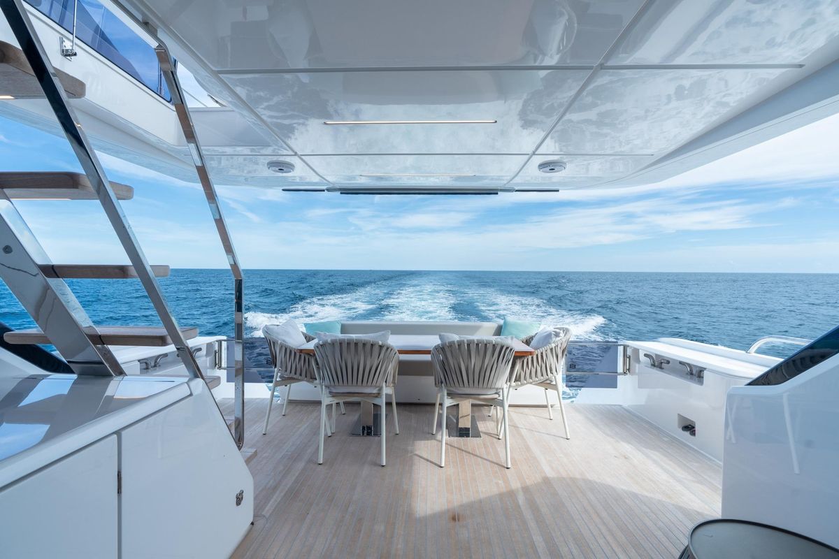 2023 Ferretti Yachts 72 