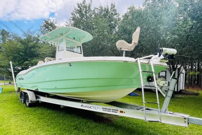 NauticStar 251 Hybrid