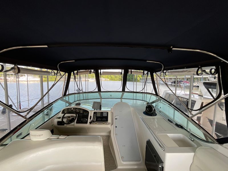 2001 Carver 530 Voyager Pilothouse