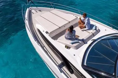  Yacht Photos Pics Manufacturer Provided Image