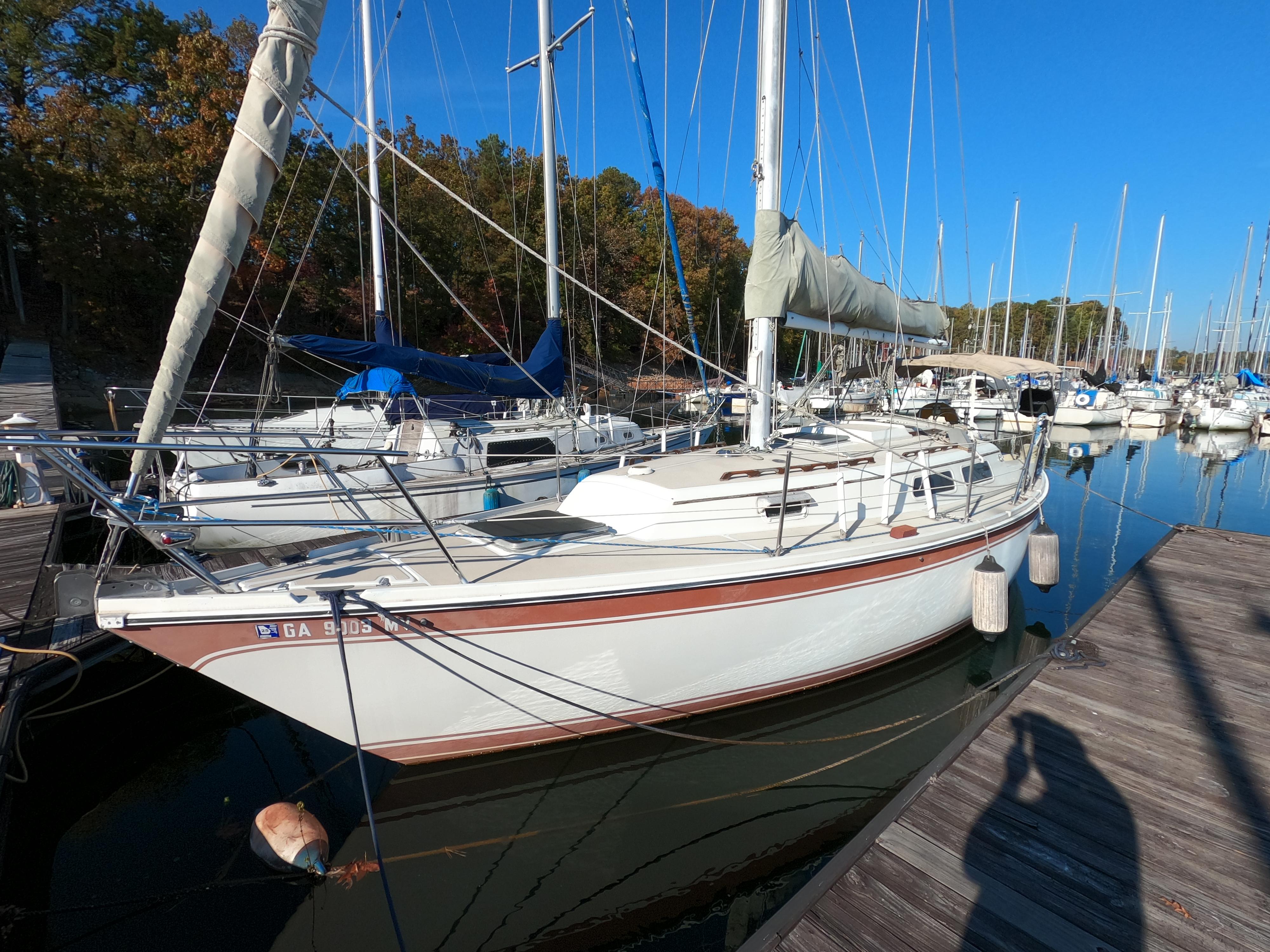 1981 CAL 31 Segelyacht Kaufen - YachtWorld