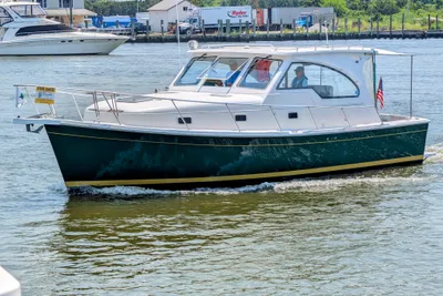 Mainship Pilot 34 Sedan