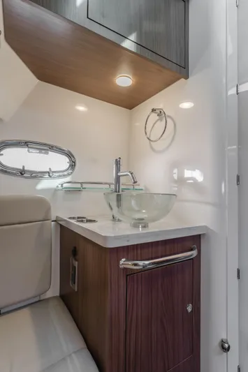 Robin Ann Yacht Photos Pics Luxurious bathroom interior of 2018 Boston Whaler 380 Outrage boat.