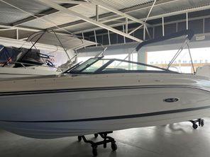 2024 Sea Ray 230SPX