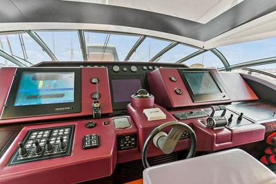 Yacht
