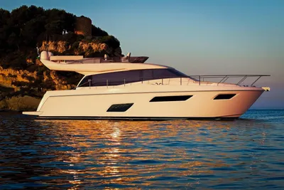 Ferretti Yachts 450