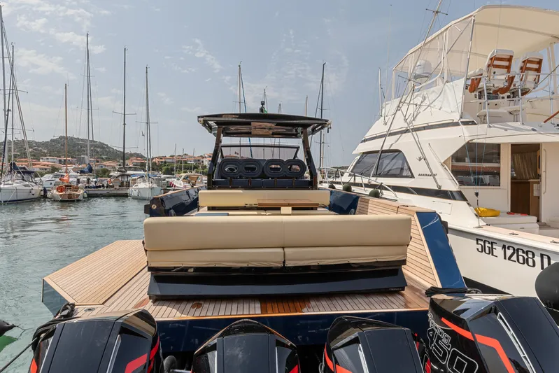  Yacht Photos Pics Luxury Seanfinity T4 2021 yacht docked in marina with powerful engines.