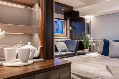  Yacht Photos Pics Manufacturer Provided Image