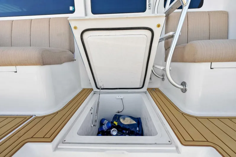 Cajun Queen Yacht Photos Pics 2002 Viking 65 Convertible 'Cajun Queen'