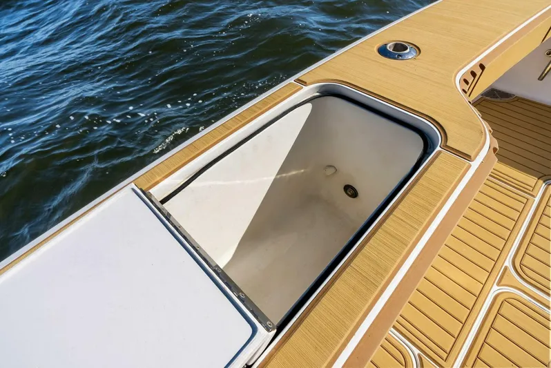 Cajun Queen Yacht Photos Pics 2002 Viking 65 Convertible 'Cajun Queen'