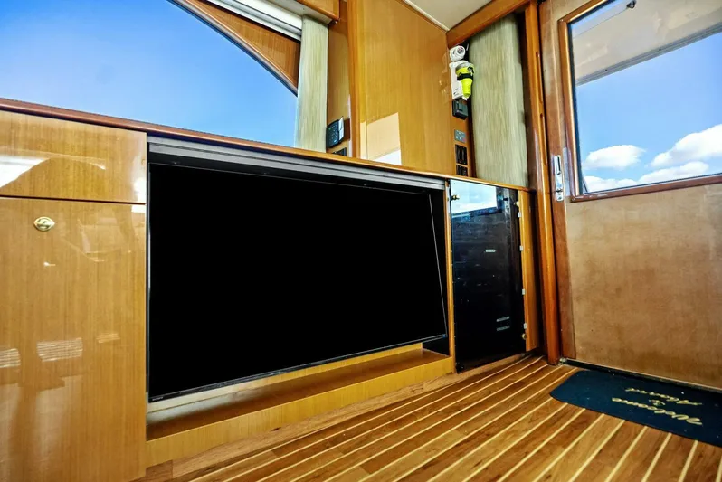 Cajun Queen Yacht Photos Pics 2002 Viking 65 Convertible 'Cajun Queen'