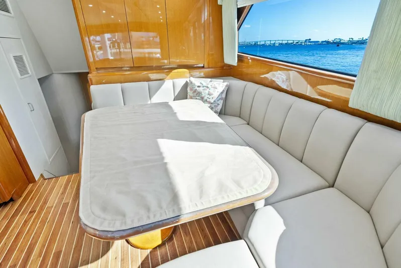 Cajun Queen Yacht Photos Pics 2002 Viking 65 Convertible 'Cajun Queen'