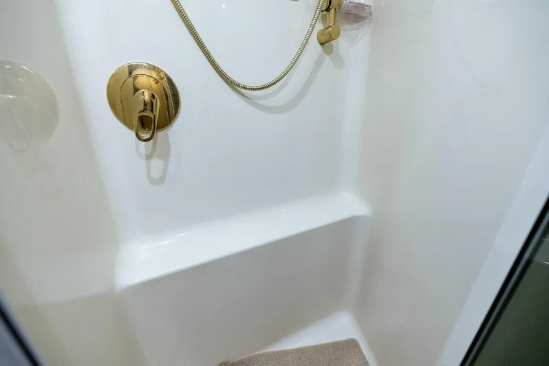 Cajun Queen Yacht Photos Pics 2002 Viking 65 Convertible 'Cajun Queen'