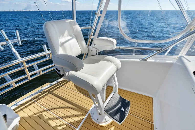 Cajun Queen Yacht Photos Pics 2002 Viking 65 Convertible 'Cajun Queen'