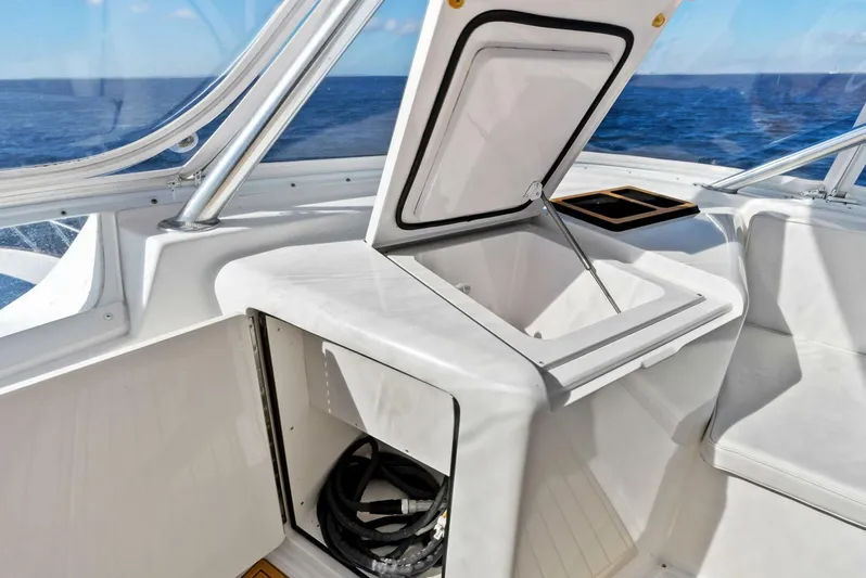 Cajun Queen Yacht Photos Pics 2002 Viking 65 Convertible 'Cajun Queen'