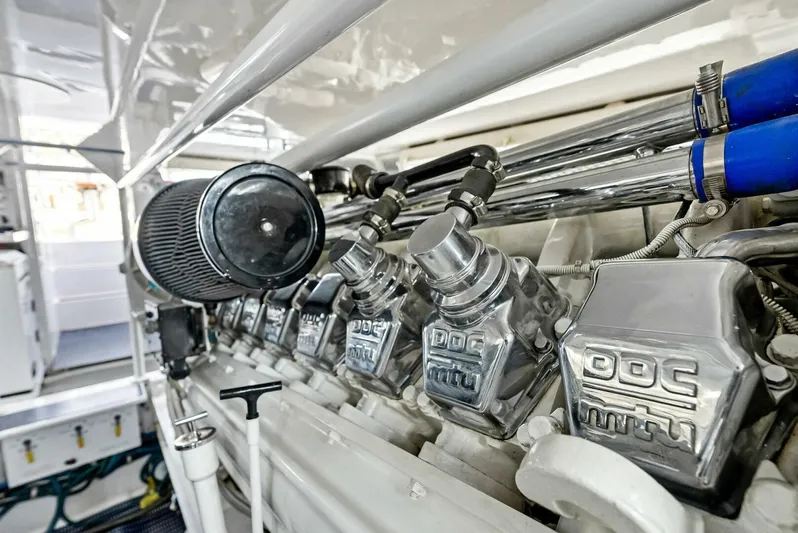 Cajun Queen Yacht Photos Pics 2002 Viking 65 Convertible 'Cajun Queen'