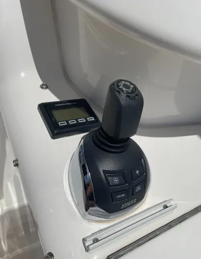 Riviera 505 Suv Yacht Photos Pics 