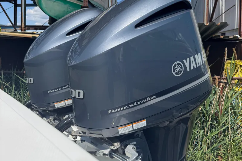  Yacht Photos Pics Steiger Craft Chesapeake 28, Steiger, Steiger Craft, Parker, Contender, Regulator, Pilot House, Saltwater Fishing Boat, Boat, Southport, Pair Customs, REV Yacht Sales