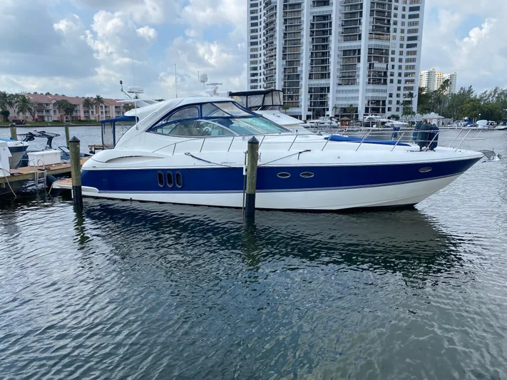 La Esplendida Yacht Photos Pics 