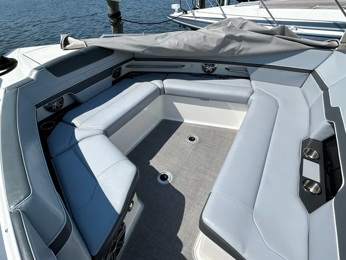  Yacht Photos Pics 2020 Formula 380 Super Sport Crossover boat interior with gray seating and open water view.