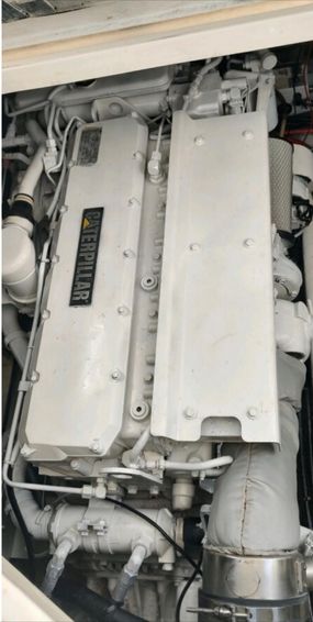 1998-42-cruisers-yachts-esprit