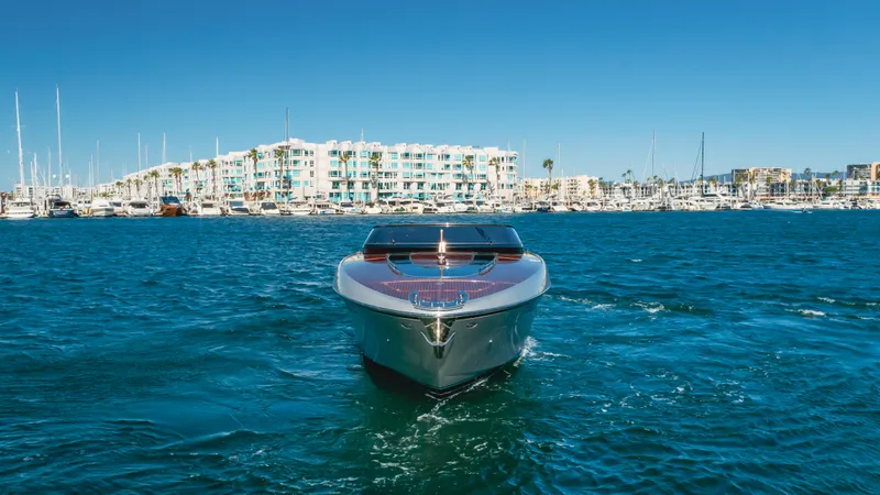 Mrs. Nicely Yacht Photos Pics RIVA 48 DOLCERIVA 2020